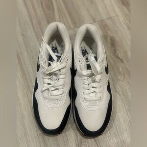 Nike‎ Air Max White & Black Sneakers - Size US 7 / EU 38 - New Without Box